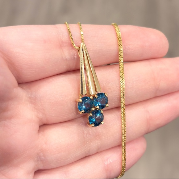 Vintage London Blue Topaz Pendant: 14K Yellow Gold Artisan Cone - Picture 5 of 12